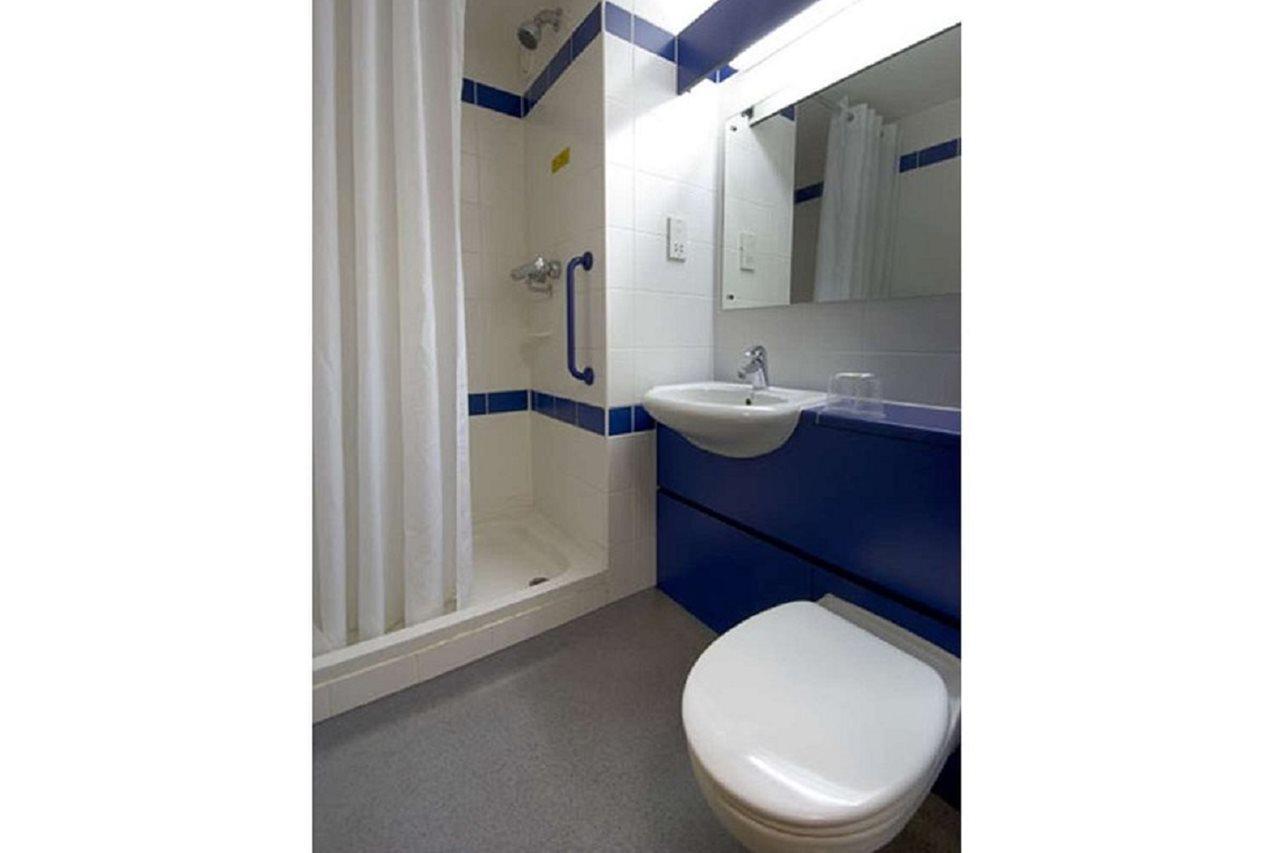 Travelodge Harrogate Zewnętrze zdjęcie