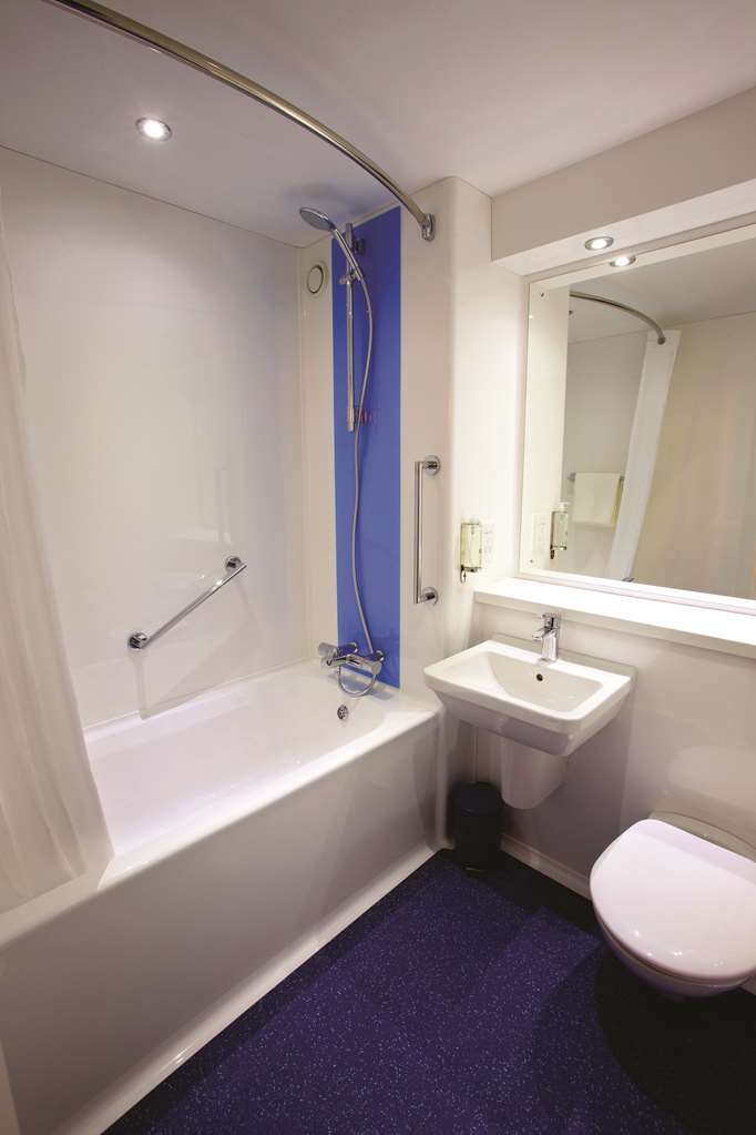 Travelodge Harrogate Pokój zdjęcie